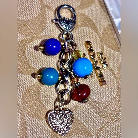 Charming bag charm with Heart Pendant handmade purse charm, zipper charm - Picture 1 of 9